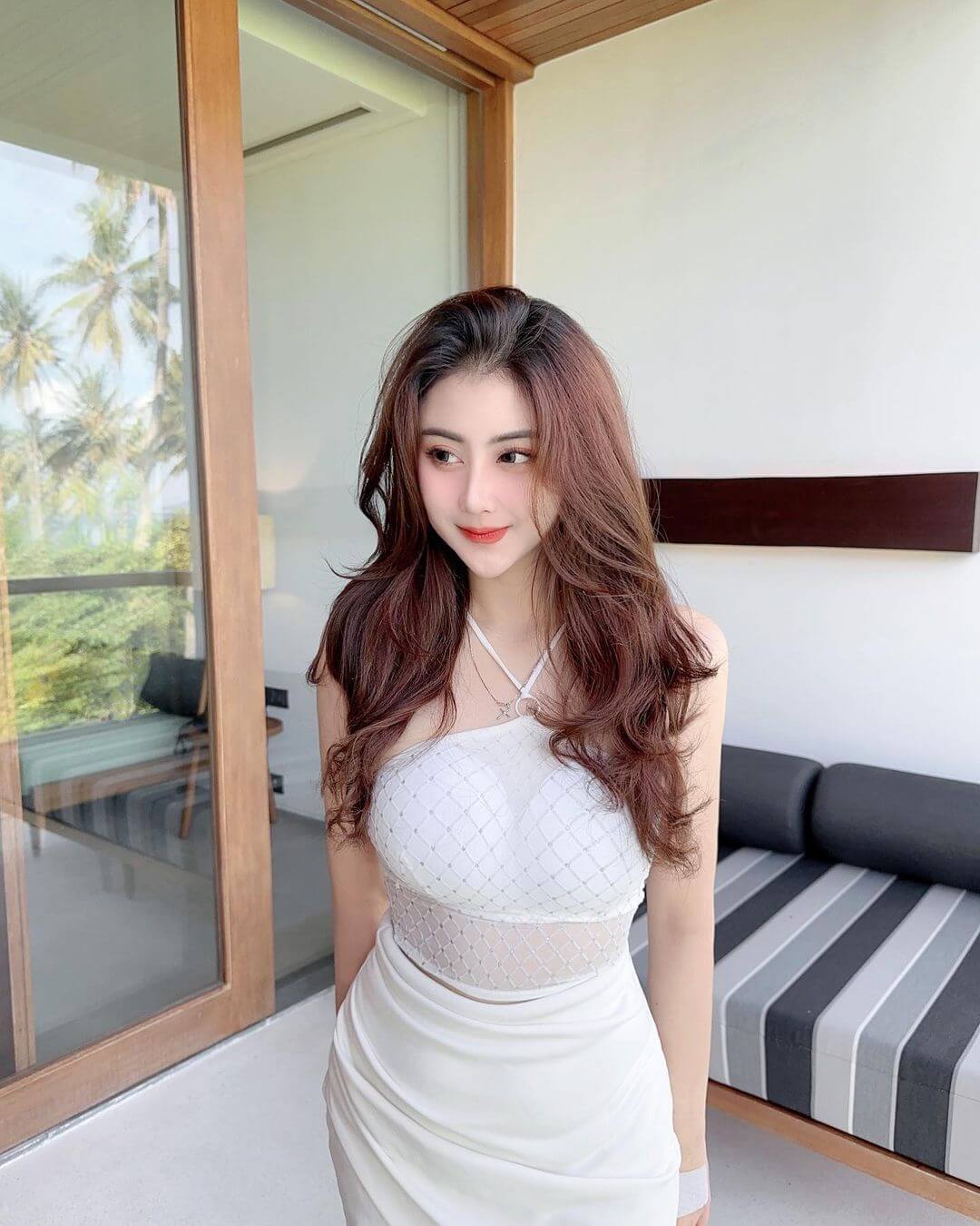 Kuchai Lama escort girl